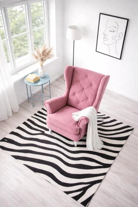 Fotel Uszak KARO w stylu glamour różowy 3.webp